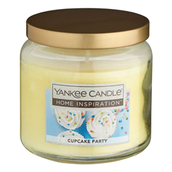 Yankee Hi Cupcake Party Medium Jar Candle
